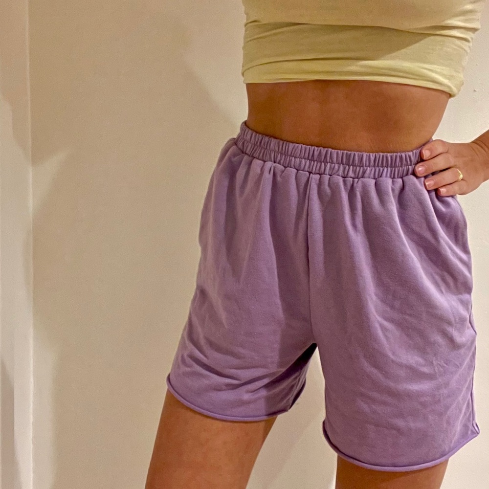 Amazing retro purple sweat shorts!NEW WITHOUT TAGS